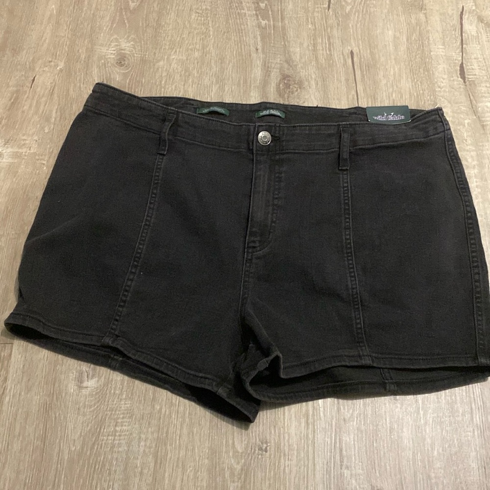 Wild Fable black jean shorts